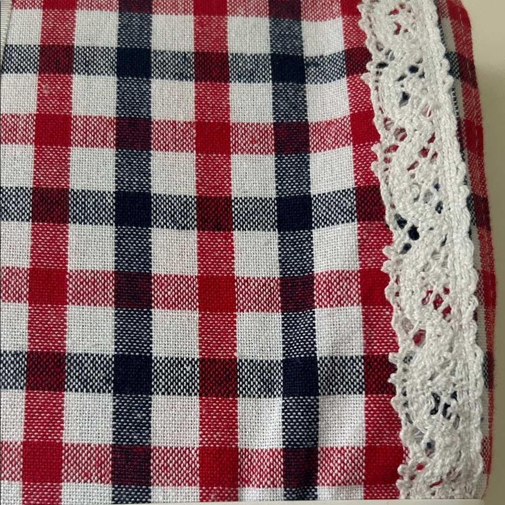 Isaac Mizrahi 4th of July Red White and Blue Gingham Oblong Tablecloth Lace Trim - Picture 6 of 8